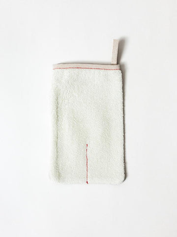 sasawashi body scrub mitt a natural exfoliating mitten made from sasawashi fabric.