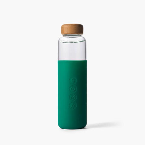 soma blush v2 17oz glass water bottle is made from shatter resistant borosilicate glass, with an outer protective silicone sleeve