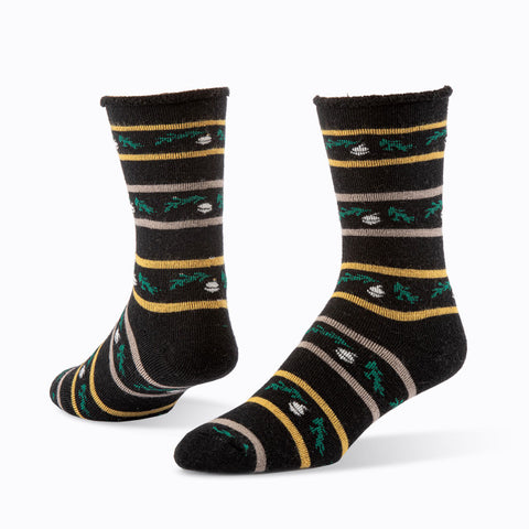 maggie's organic wool holiday snuggle socks black acorn