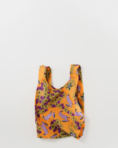 wild rabbit baby baggu reusable shopping bag holds up to 50lbs. made from 40% recycled ripstop nylon