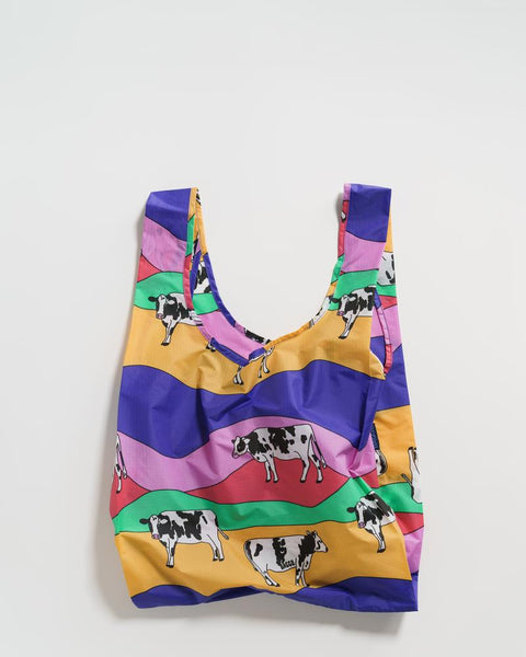 Baggu grazing cows deals